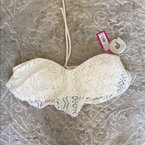 White lace bandeau w/ strap option swim top NWT
